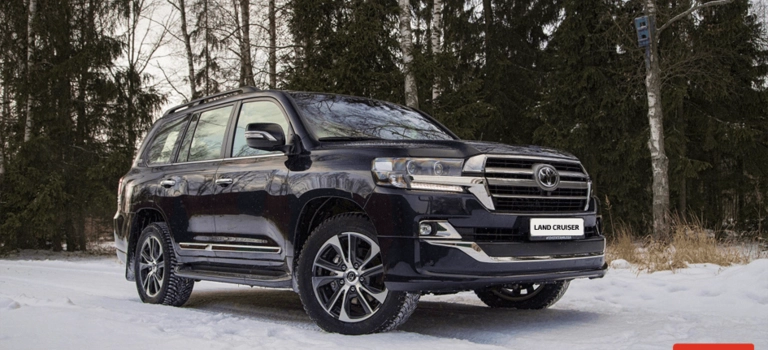 Toyota Land Cruiser признан самым желанным автомобилем в России